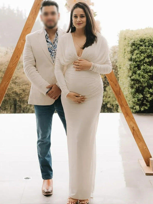 Chic-Apricot Slim fit V-Neck Maternity Maxi Dress