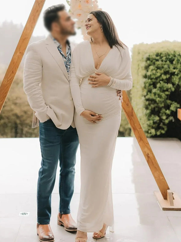 Chic-Apricot Slim fit V-Neck Maternity Maxi Dress