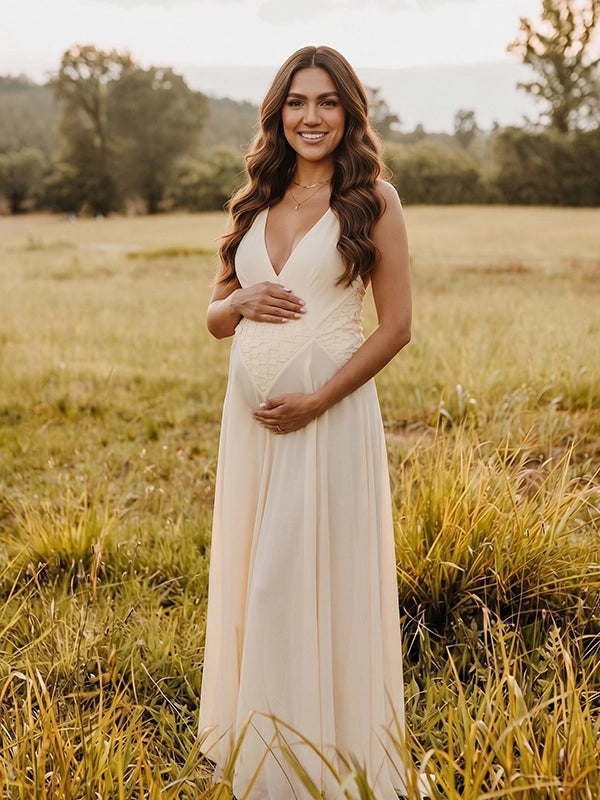 Romantic Ivory Maternity Dress for Pregnancy Portraits | Bumplook