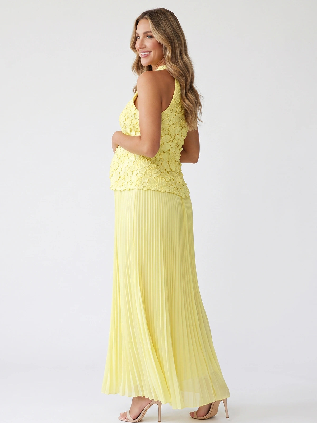 Elegant Yellow Maternity Dress for Pregnancy Photoshoot | Bumplook